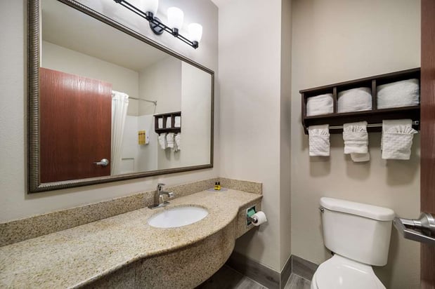 Images Best Western Plus Lake Dallas Inn & Suites