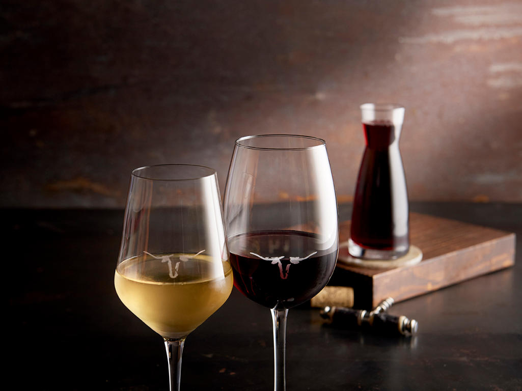 Happy Hour on select wines