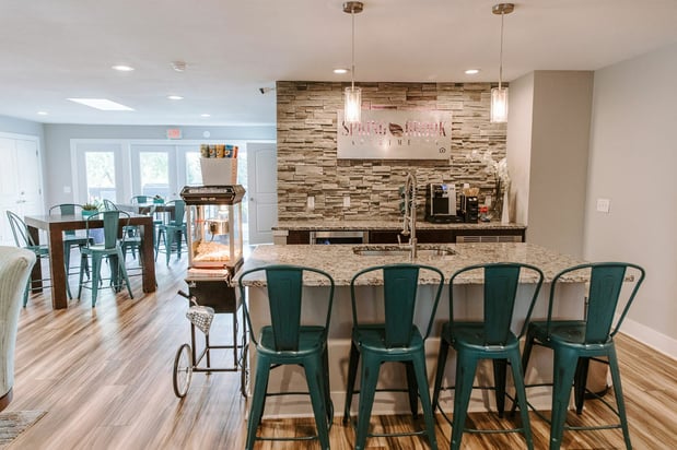 Images Spring Brook Apartments