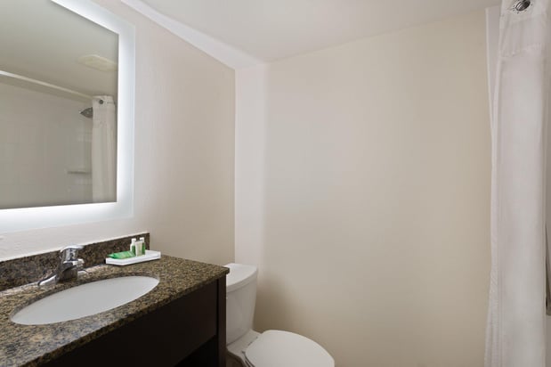 Images Holiday Inn & Suites Across From Universal Orlando by IHG