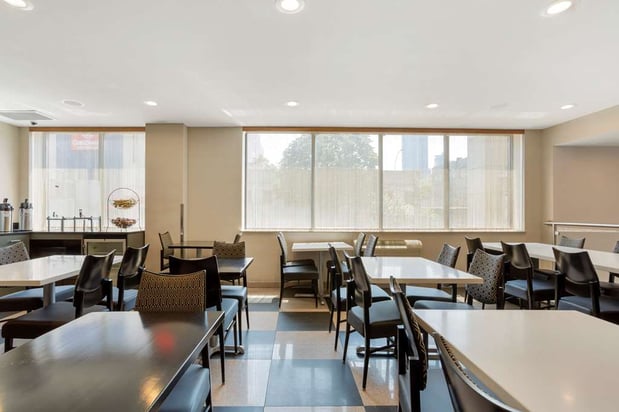 Images Best Western Plus Plaza Hotel