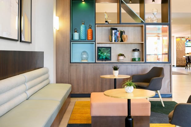 Images Holiday Inn & Suites Oakland - Airport by IHG