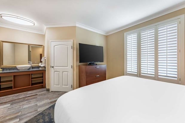 Images Best Western Plus Avita Suites