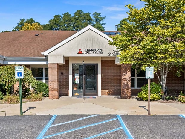 Images KinderCare at Huntington