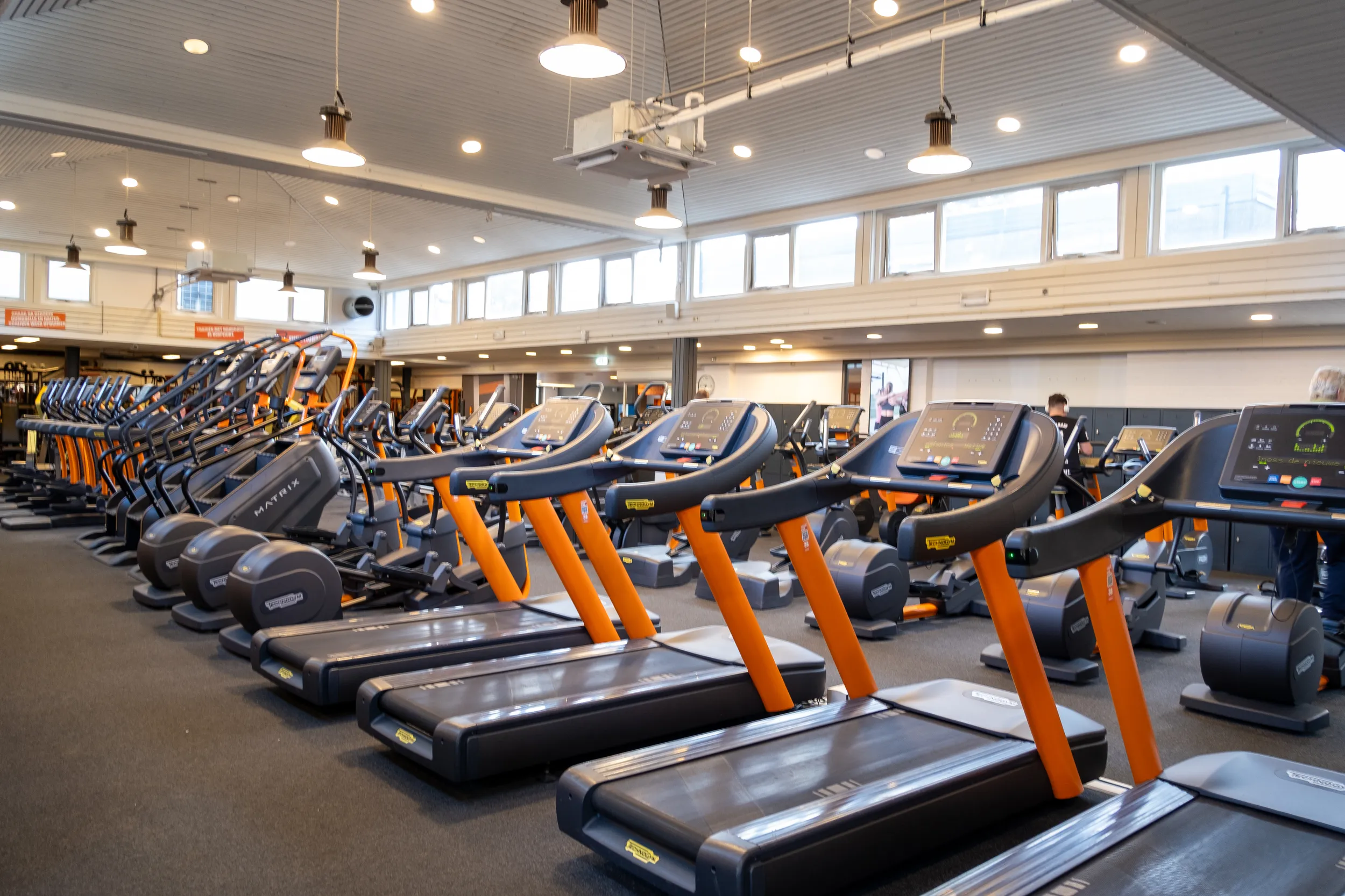 Foto's Basic-Fit 24/7