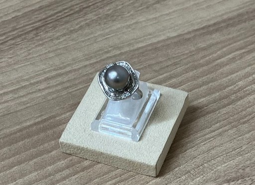 Images KOMEHYO（コメ兵）買取センターきりしま国分山形屋