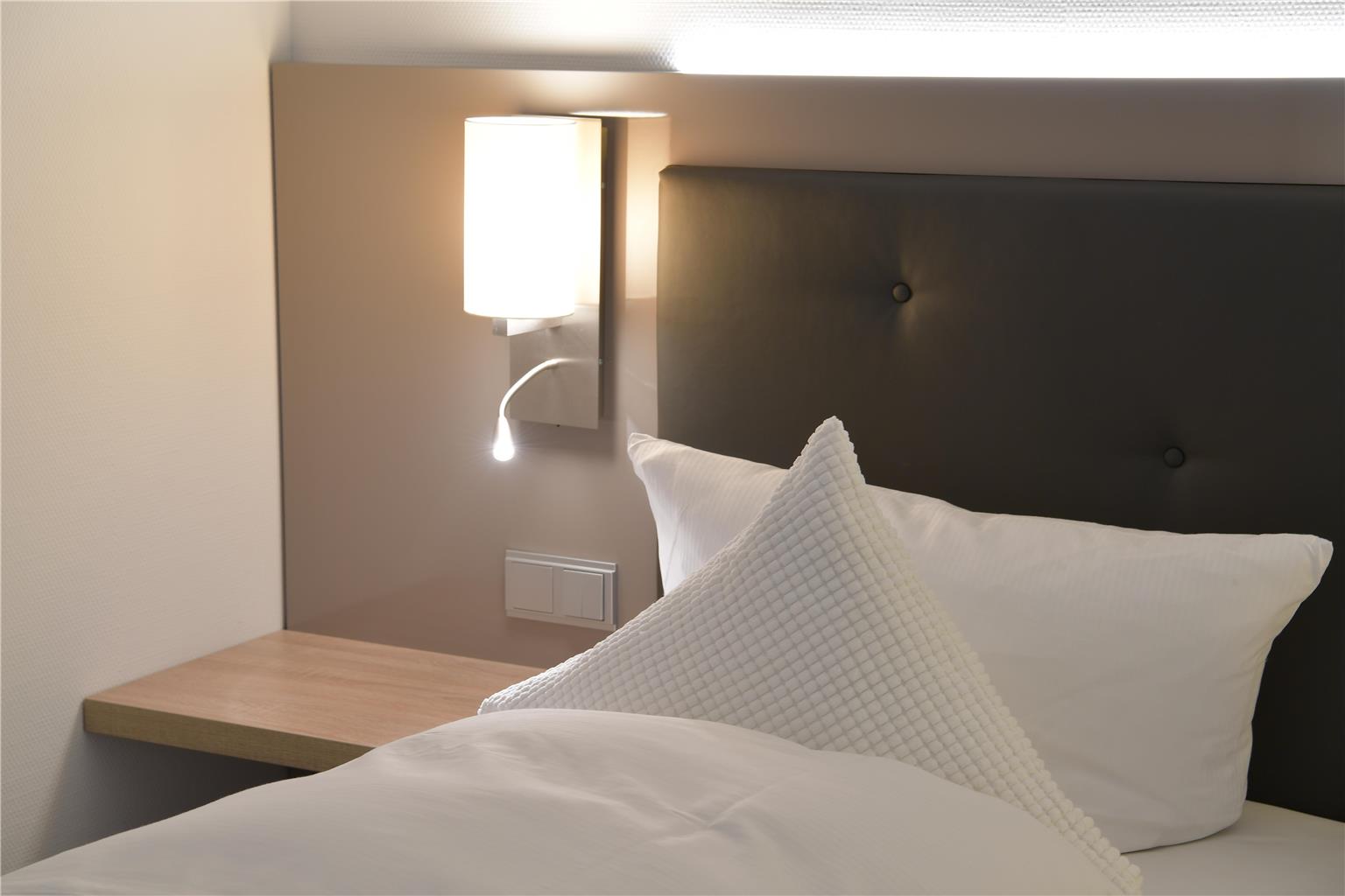 Best Western Queens Hotel Pforzheim-Niefern, Pforzheimer Strasse 52 in Niefern