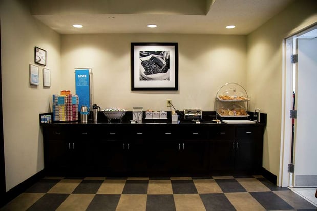 Images Hampton Inn & Suites Sharon