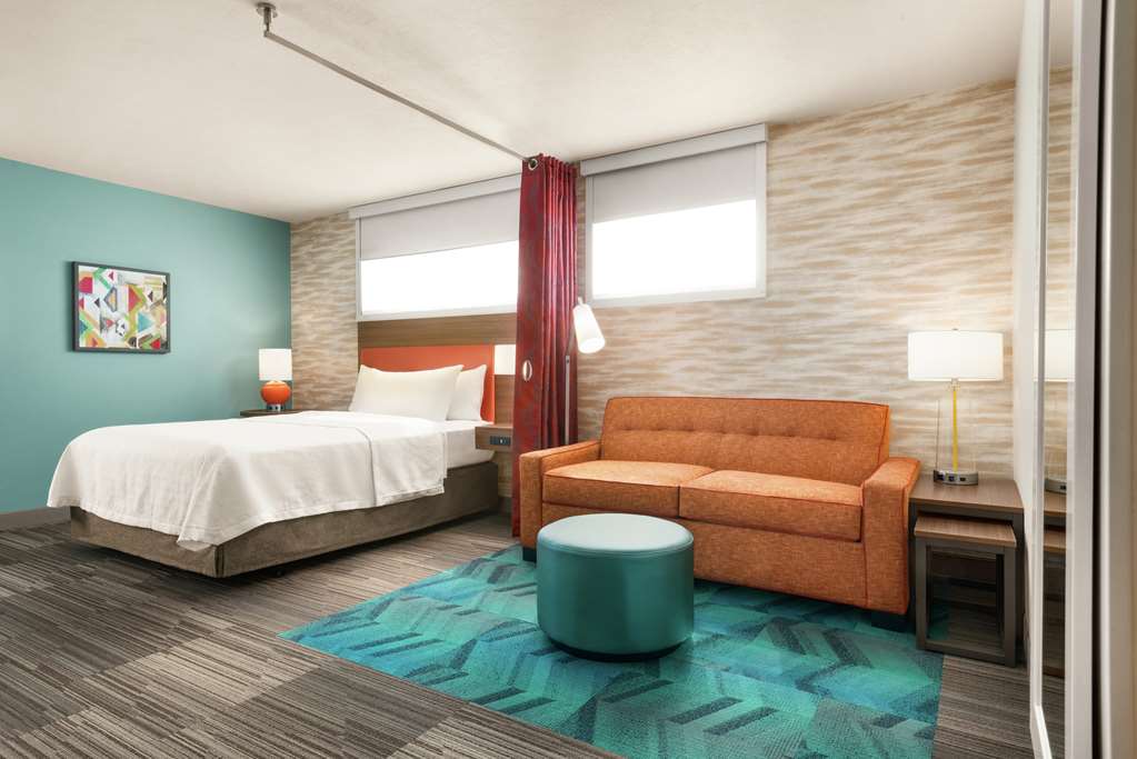 Guest room