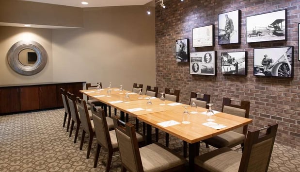 Images DoubleTree by Hilton Hotel & Suites Charleston Airport