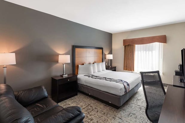 Images Best Western Inn & Suites - Midway Airport