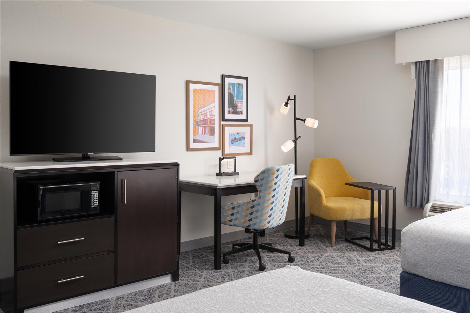 Guest room