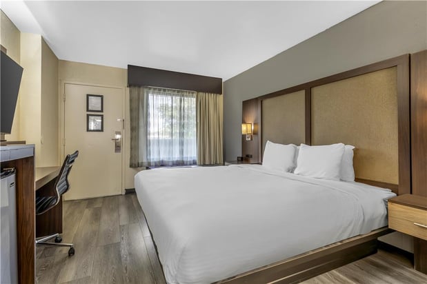 Images Best Western Salisbury Plaza
