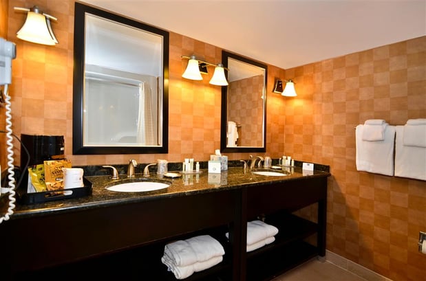Images Best Western Plus Best WesternI Airport Hotel - Arundel Mills