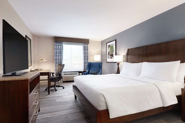 Images Hilton Garden Inn Stony Brook