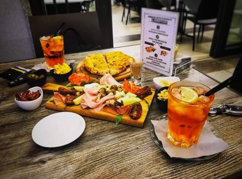 Images Gelateria Bar Pizzeria L’Artigiana