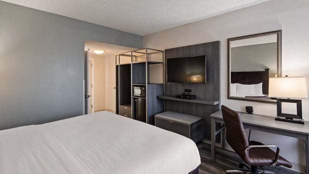 Images Best Western Paramus Hotel & Suites