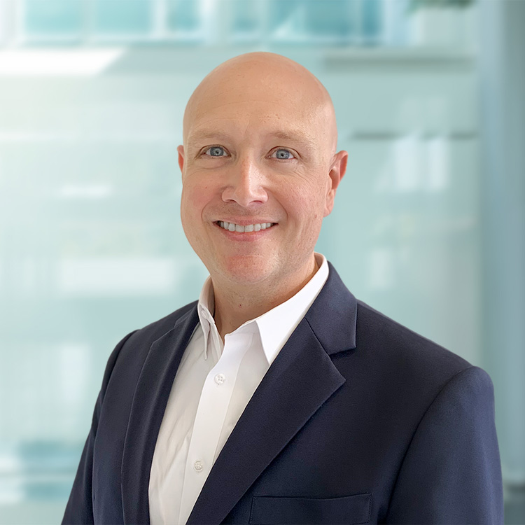 Headshot of Matthew Bingham, a wealth advisor at Chase