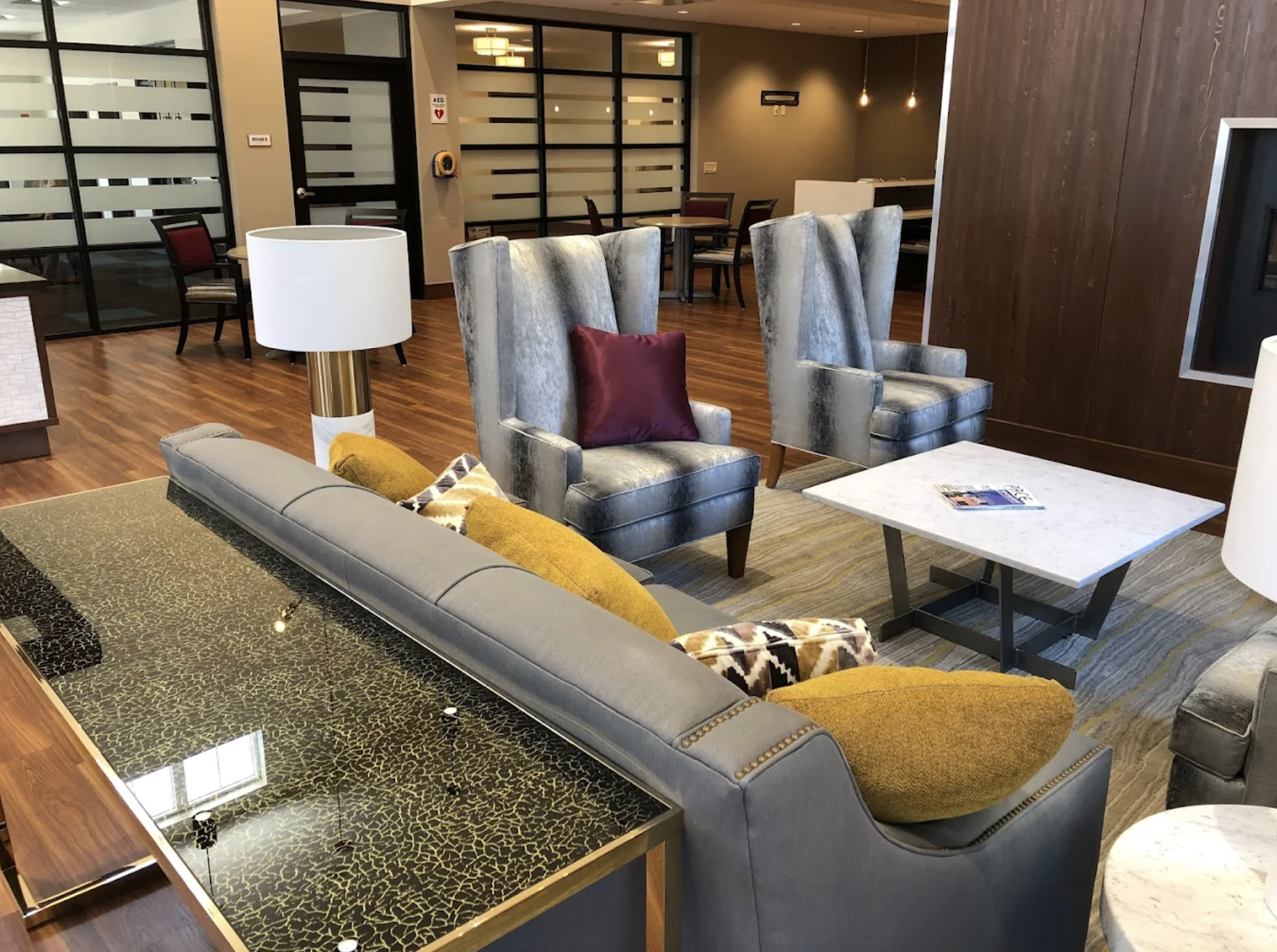 Comfortable seating lounge inside Buena Vista Health & Recovery Center of Chandler designed to create a relaxing and supportive environment for patients participating in behavioral health and recovery programs.