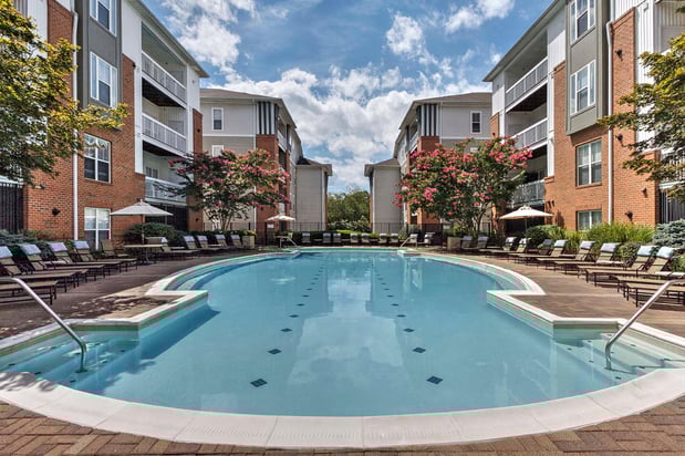 Images Camden Fair Lakes Apartments