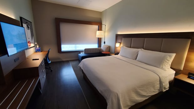 Images Holiday Inn Express & Suites Charlotte - South End by IHG