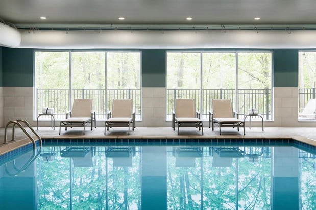 Images Holiday Inn Express & Suites Milwaukee – West Allis by IHG