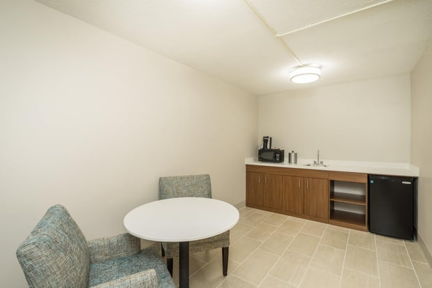 Images Holiday Inn Express & Suites Louisville East by IHG