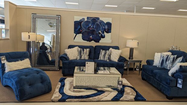 Images American Signature Furniture