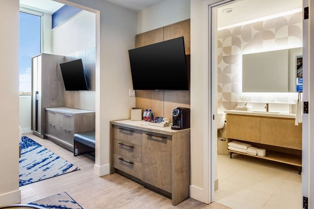 Images SERENA Hotel Aventura Miami, Tapestry Collection by Hilton