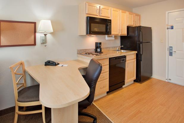 Images Candlewood Suites Junction City/Ft. Riley, an IHG Hotel