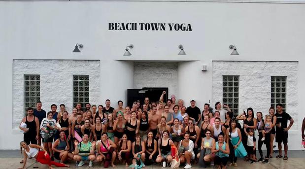 Images Beach Town Yoga
