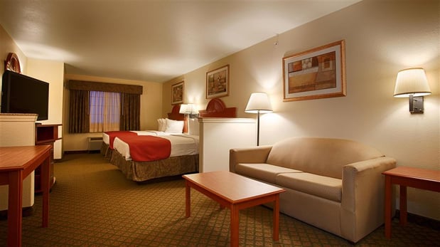 Images Best Western Henrietta Inn & Suites