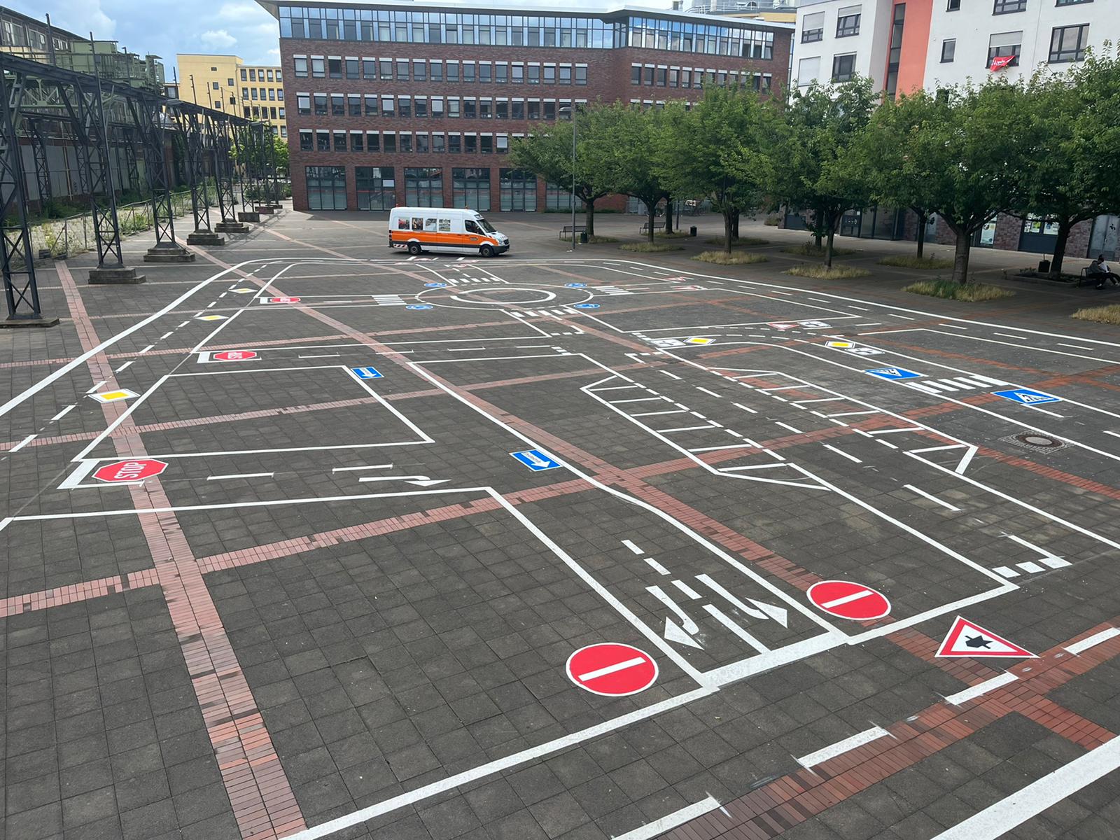 Bilder Debuschewitz Verkehrstechnik GmbH & Co. KG