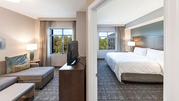 Images Staybridge Suites Naples - Marco Island by IHG