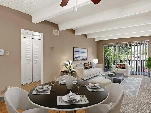 Images La Vida Buena Apartments