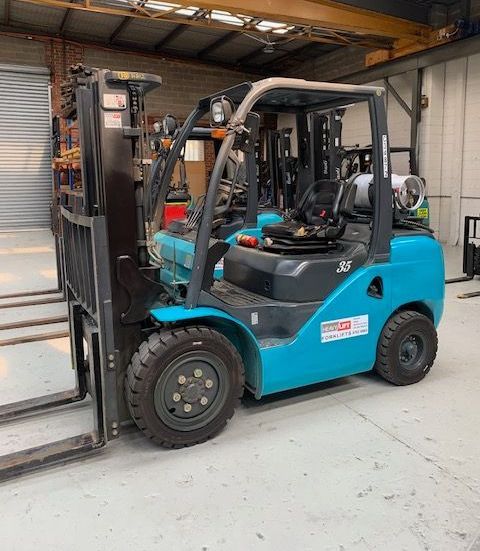 Images Heavy Lift Forklifts Pty Ltd