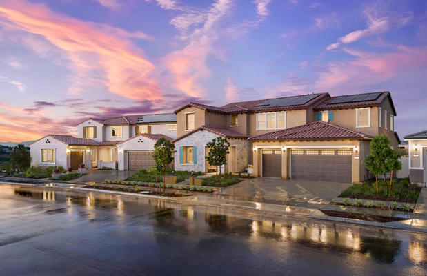 Images Estates at Highland Grove by Pulte Homes