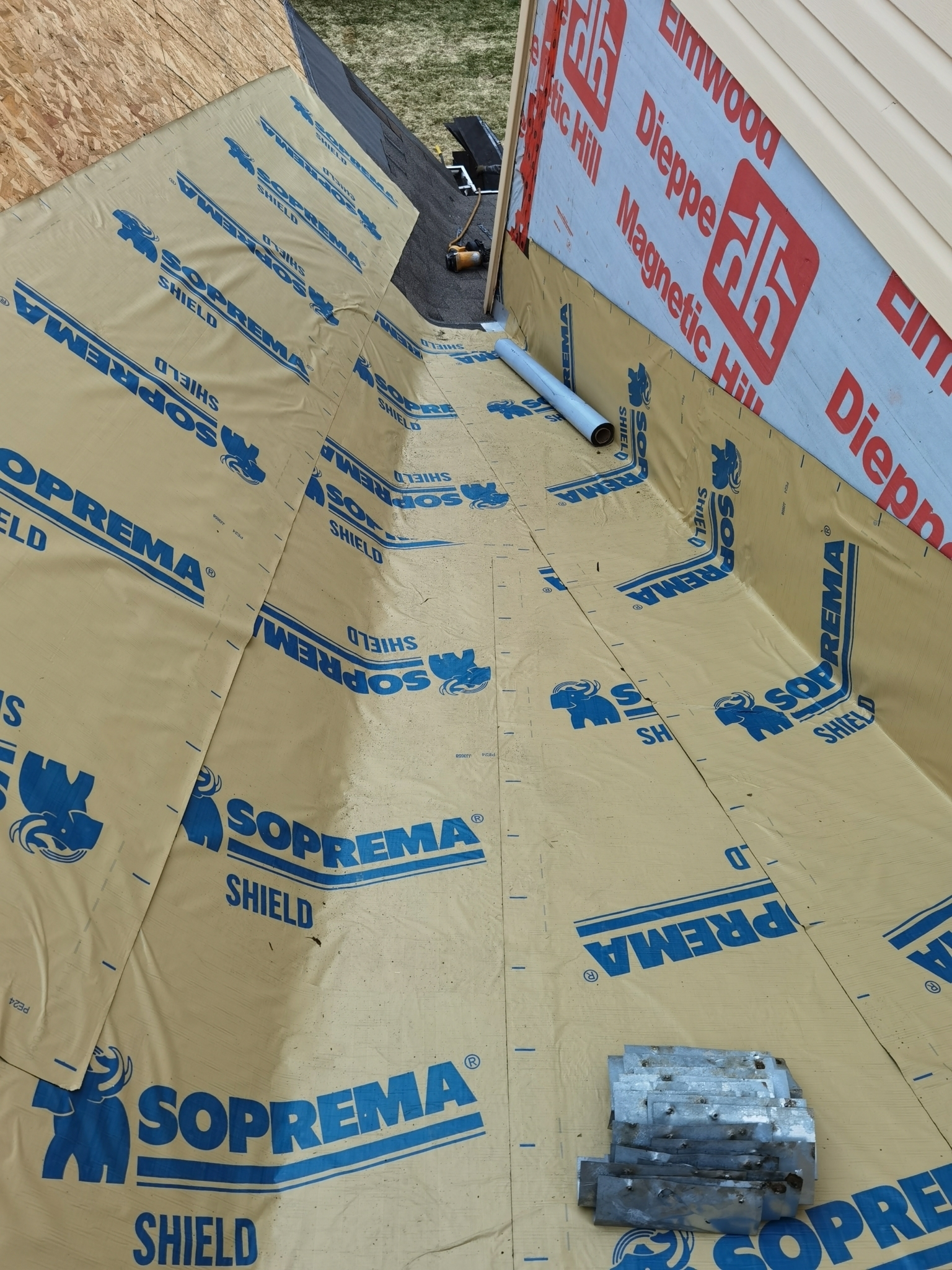 Images Macca Roofing Inc - Moncton