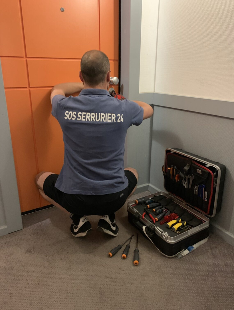 Bilder SOS SERRURIER 24 Genève