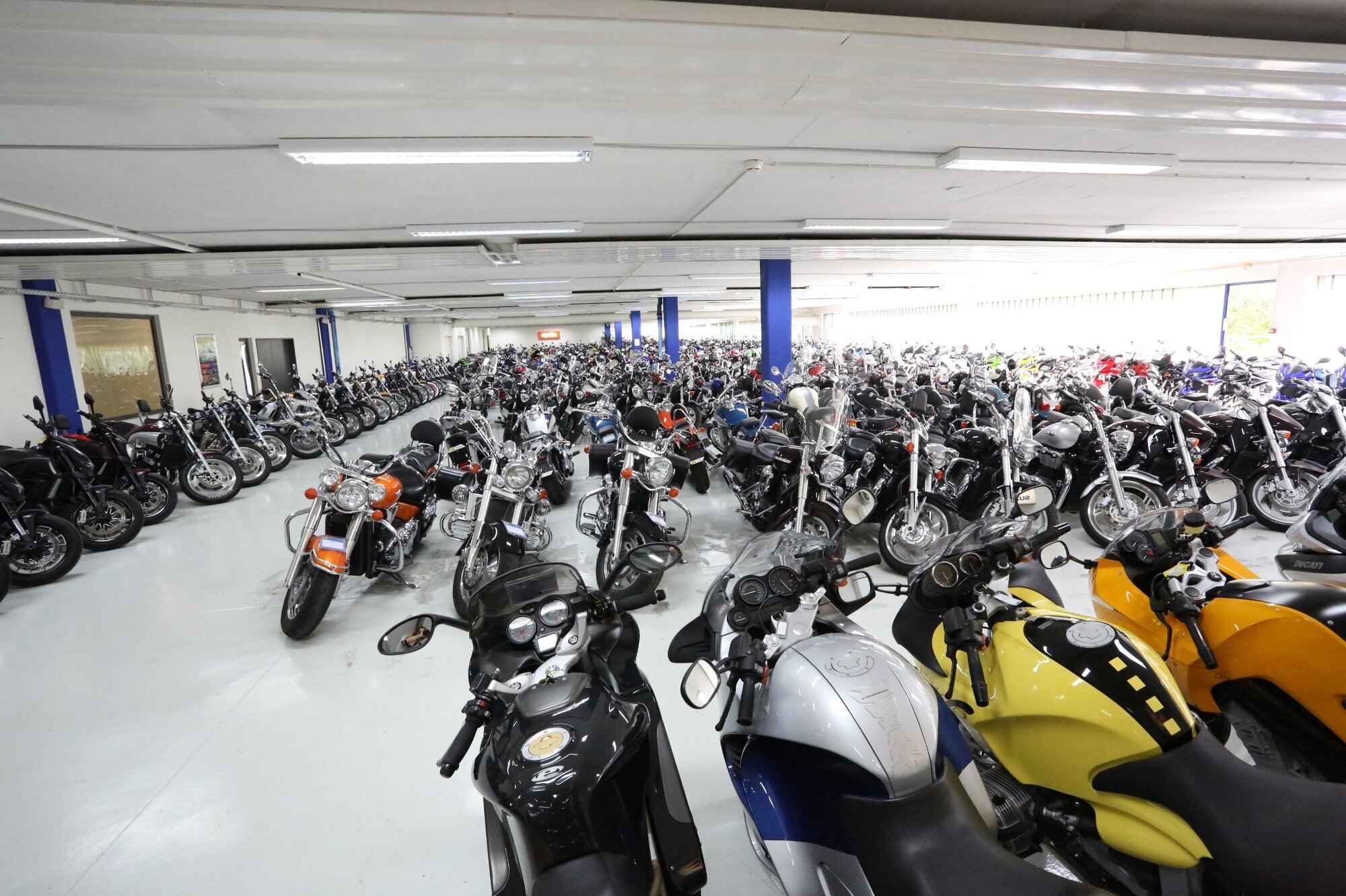 Bilder Moto Center Winterthur AG