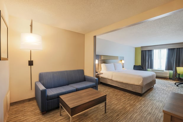 Images Holiday Inn Express & Suites Raleigh North - Wake Forest by IHG