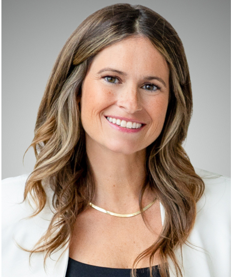 Katie Hammes headshot