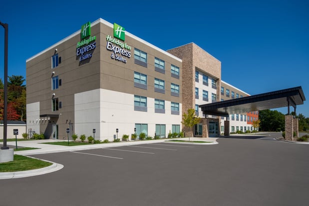 Images Holiday Inn Express & Suites Muskegon - Grand Haven by IHG