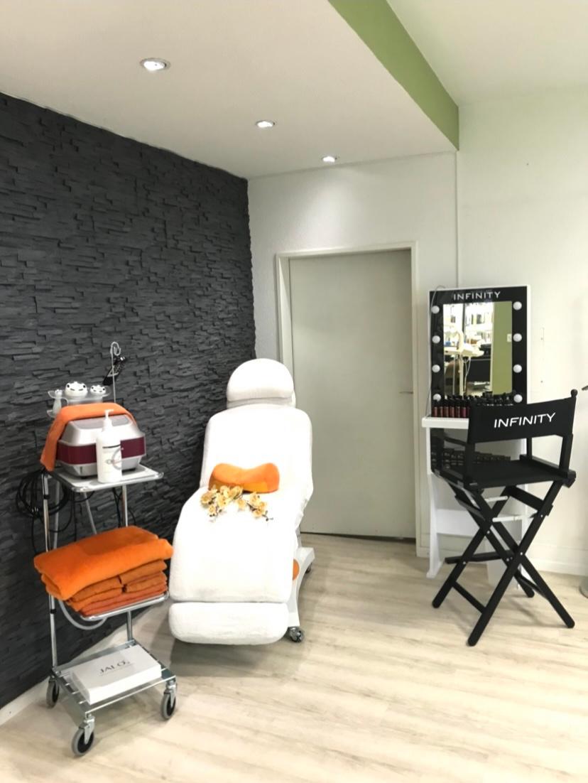 Coiffeur & Beauty Number One, Alpenblick 5 in Cham
