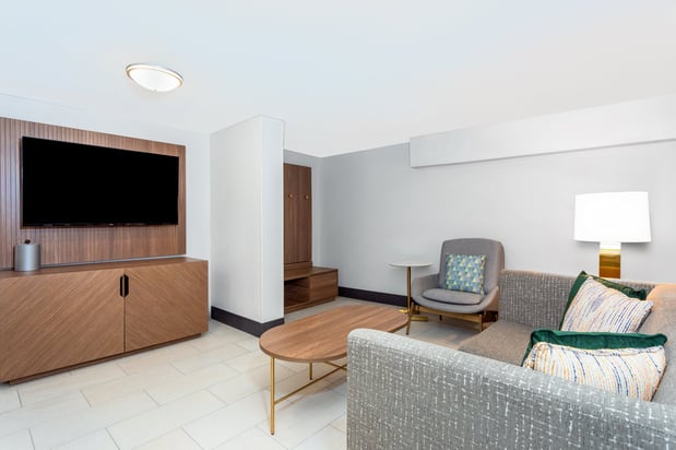 Images Holiday Inn & Suites Daytona Beach on the Ocean by IHG