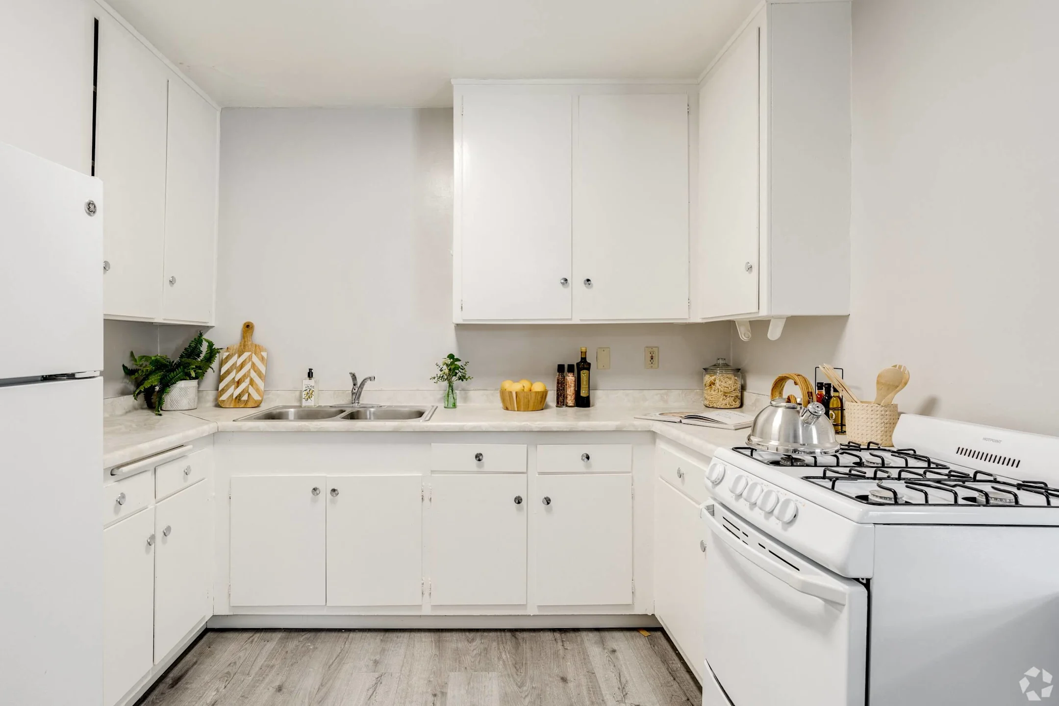 Apartment Kitchen