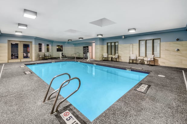 Images Holiday Inn Express & Suites Portland-Jantzen Beach by IHG
