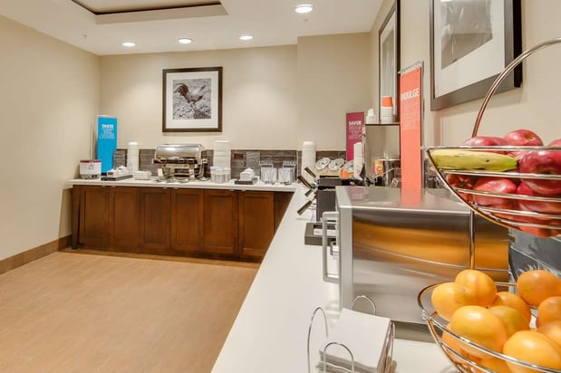 Images Hampton Inn and Suites Los Angeles - Glendale