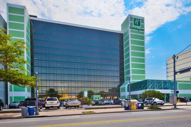 Images Holiday Inn VA Beach-Oceanside (21st St) by IHG