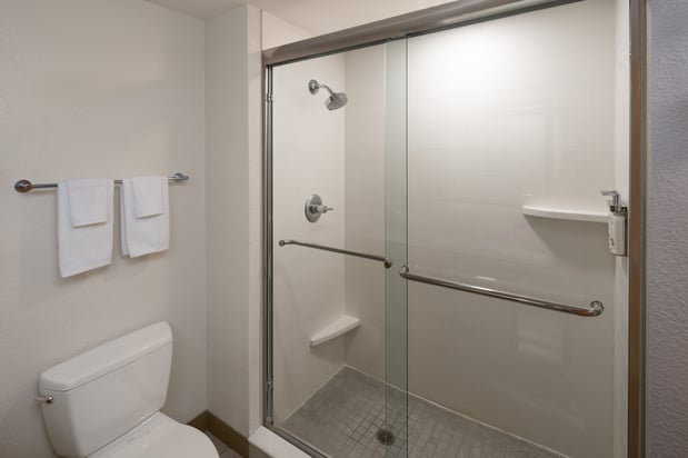 Images Holiday Inn Express Miami Airport-Blue Lagoon Area by IHG